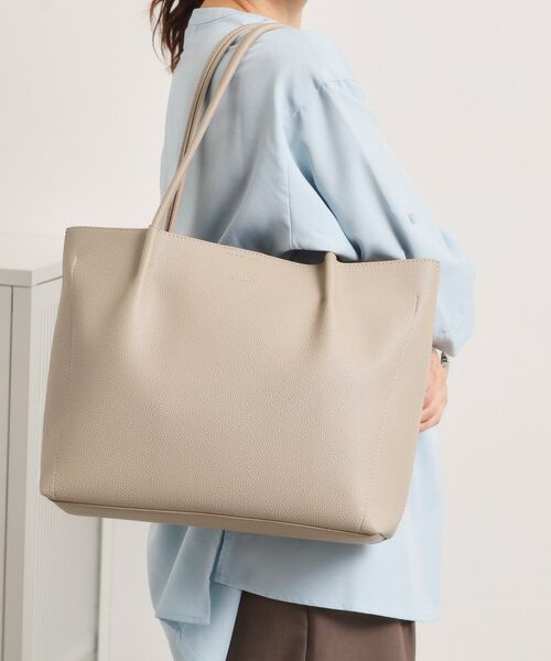 ITS'DEMO / イッツデモ トートバッグ | 仕切りA4トート（グレージュ(050)）