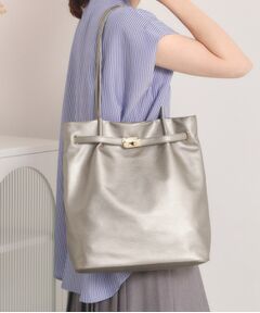 ベルト飾り付き合皮トート