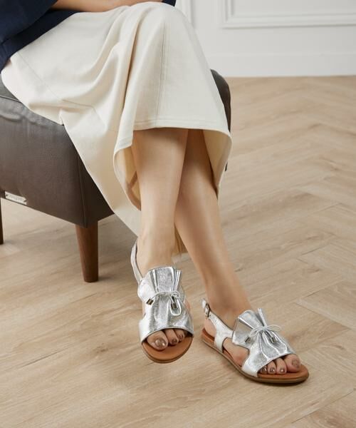 やすねぇ様♡バリ　BARI フラットサンダル　新品未使用　24㎝ やすねぇ様♡バリ BARI フラットサンダル 新品未使用 24㎝