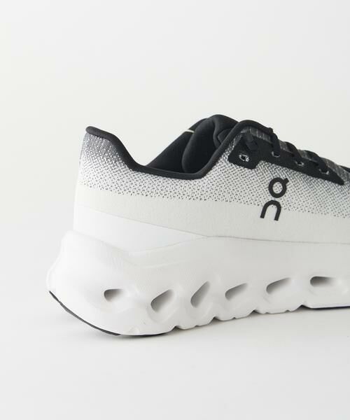 I.T.'S. international / イッツインターナショナル スニーカー | Cloud tilt《On》 | 詳細8