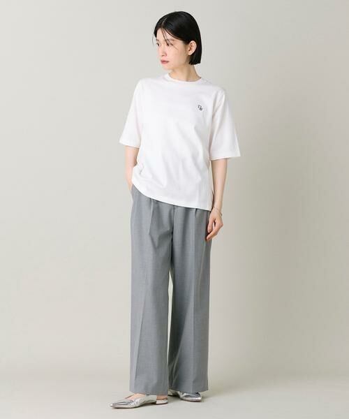 I.T.'S. international / イッツインターナショナル Tシャツ | DAY刺繍Tシャツ｜腕周りを隠して綺麗に魅せる大人のロゴT | 詳細2
