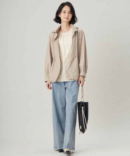 自由区 / ジユウク シャツ・ブラウス | 【カタログ掲載・セットアップ対応・洗える】ジオメトリックフラワードットプリント ブラウス | 詳細4