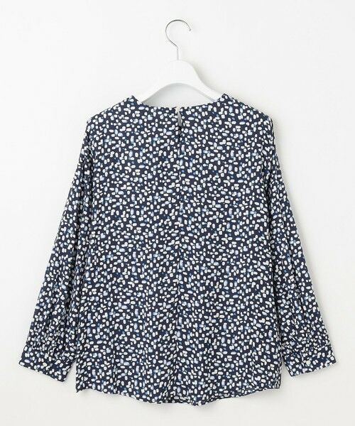 自由区 / ジユウク シャツ・ブラウス | 【カタログ掲載・セットアップ対応・洗える】ジオメトリックフラワードットプリント ブラウス | 詳細13