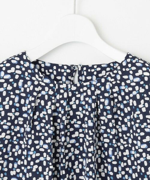 自由区 / ジユウク シャツ・ブラウス | 【カタログ掲載・セットアップ対応・洗える】ジオメトリックフラワードットプリント ブラウス | 詳細14