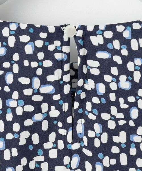 自由区 / ジユウク シャツ・ブラウス | 【カタログ掲載・セットアップ対応・洗える】ジオメトリックフラワードットプリント ブラウス | 詳細15