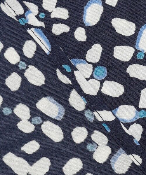 自由区 / ジユウク シャツ・ブラウス | 【カタログ掲載・セットアップ対応・洗える】ジオメトリックフラワードットプリント ブラウス | 詳細18