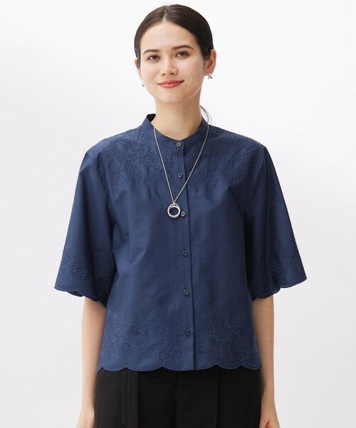 自由区/ジユウク 【カタログ掲載・接触冷感・洗える】エンブロイダリーローンシャツ ブラウス コバルトブルー 40 自由区/ジユウク 【カタログ掲載・接触冷感・洗える】エンブロイダリーローンシャツ ブラウス コバルトブルー 40