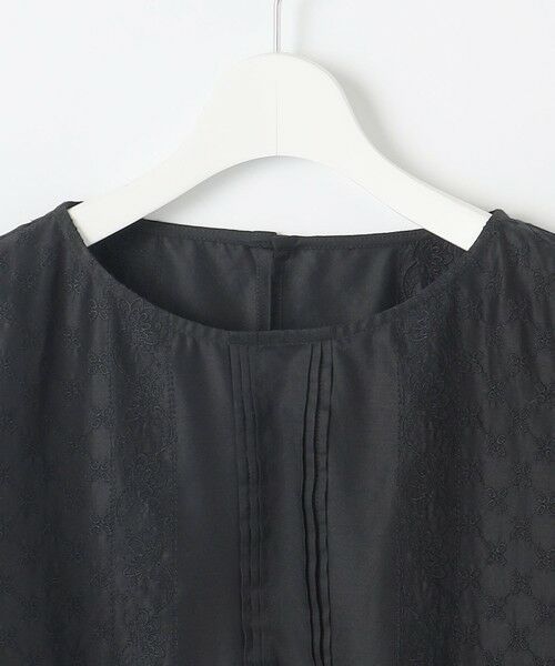自由区 / ジユウク シャツ・ブラウス | 【接触冷感・洗える】エンブロイダリーローン Tブラウス | 詳細14