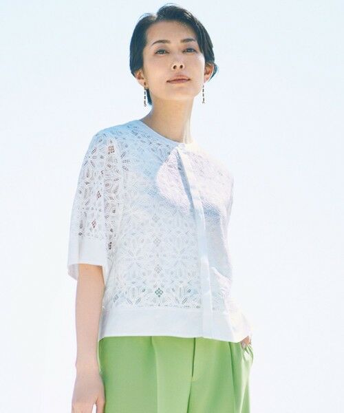 自由区/ジユウク 【カタログ掲載・洗える】フラワータイルレース ブラウス オフホワイト 38