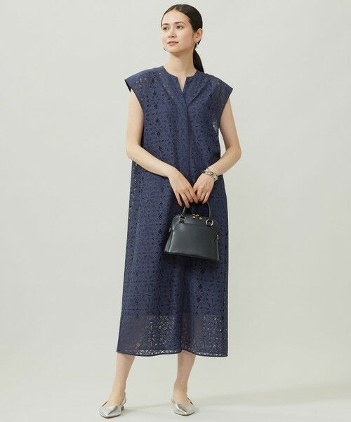 自由区 / ジユウク ロング・マキシ丈ワンピース | 【洗える】フラワータイルレース ワンピース(インディゴブルー)