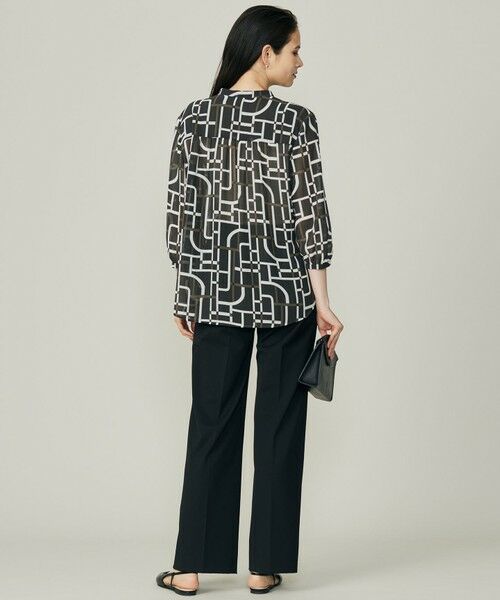 自由区 / ジユウク シャツ・ブラウス | ジオメトリックレトロプリント ブラウス | 詳細12