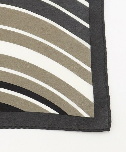 自由区 / ジユウク バンダナ・スカーフ | 【SHIHOさん着用】マルチカラーシルク スカーフ | 詳細3