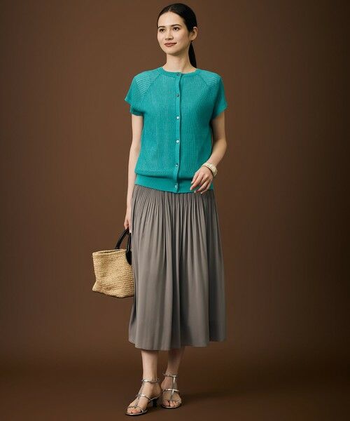 自由区 / ジユウク ロング・マキシ丈スカート | 【デザインアップデート・ウエストゴム・セットアップ対応・セレモニー・通勤】ライトサテンプリーツ スカート | 詳細2