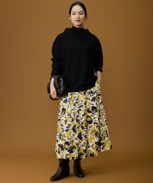 自由区 / ジユウク ミニ・ひざ丈スカート | 【SHIHOさん着用】アートタッチフラワープリント スカート | 詳細13