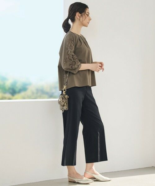 自由区 / ジユウク シャツ・ブラウス | 【SHIHOさん着用】エンブロイダリーブロードパフスリーブ ブラウス | 詳細5