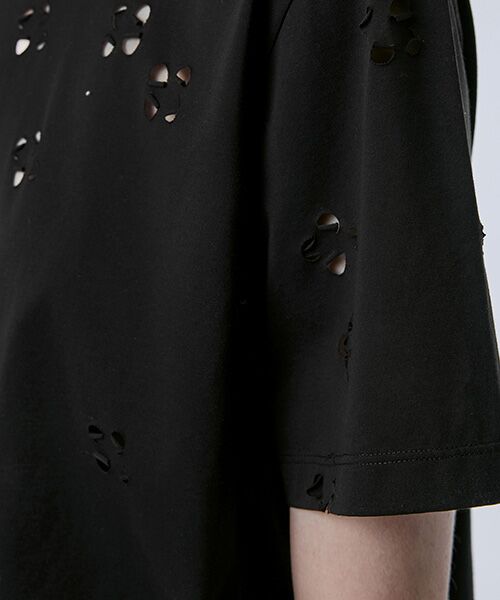 JNBY / ジェーエヌビーワイ Tシャツ | Laser-cut Floral Hollow T-Shirt / レースカットフローラルTシャツ | 詳細12
