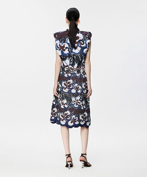 JNBY / ジェーエヌビーワイ シャツ・ブラウス | Abstract Hand-painted Floral Sleeveless Shirt / フローラフ スリーブレスシャツ | 詳細15