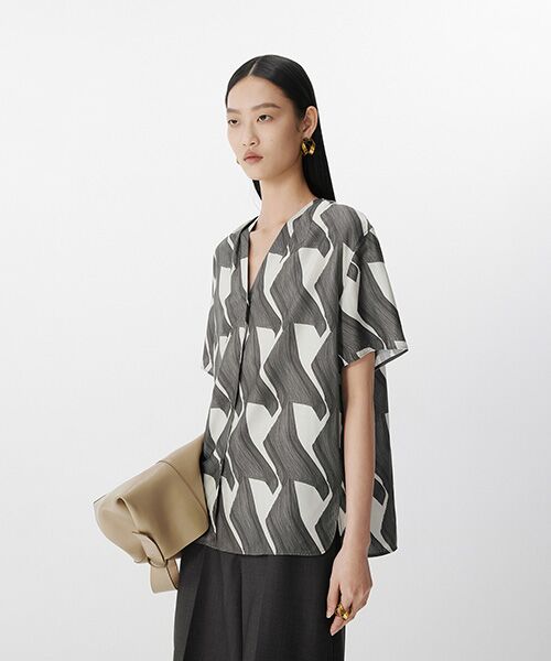 JNBY / ジェーエヌビーワイ シャツ・ブラウス | Soft Geometry Shirt / ソフト ジオメトリーシャツ | 詳細1