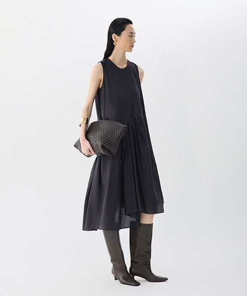セール】 Shimmer Pleated Dress （ロング・マキシ丈ワンピース