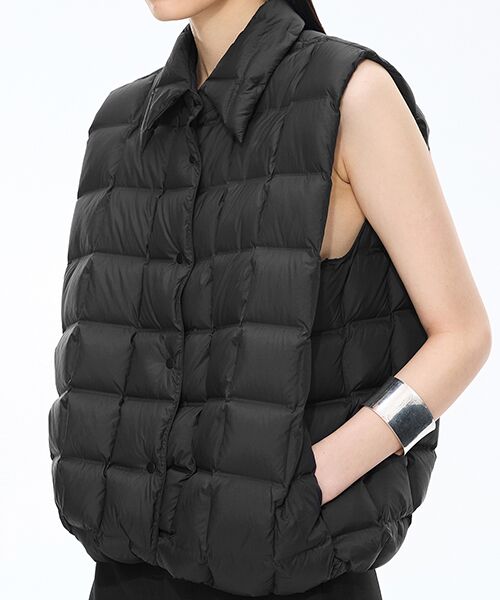 JNBY / ジェーエヌビーワイ ダウンジャケット・ベスト | Square Quilted Down Vest | 詳細3