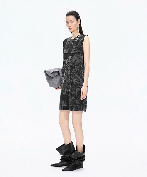 JNBY / ジェーエヌビーワイ ミニ丈・ひざ丈ワンピース | Flocked Denim Dress | 詳細2