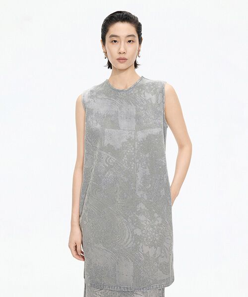 JNBY / ジェーエヌビーワイ ミニ丈・ひざ丈ワンピース | Flocked Denim Dress(GRAY)