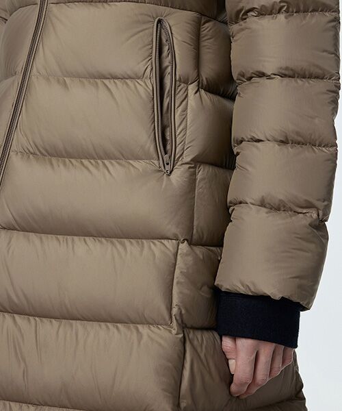 JNBY / ジェーエヌビーワイ ダウンジャケット・ベスト | Mermaid Silhouette Long Down Coat | 詳細15