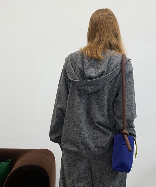 JNBY / ジェーエヌビーワイ ショルダーバッグ | HOME Drawstring Utility Bag（BLUE）