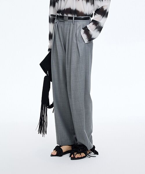 JNBY / ジェーエヌビーワイ スラックス・ドレスパンツ | Tailored Pleated Trousers（GRAY）