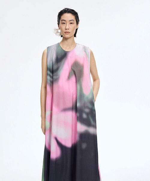 JNBY / ジェーエヌビーワイ ロング・マキシ丈ワンピース | Blur Floral Structured Dress | 詳細3