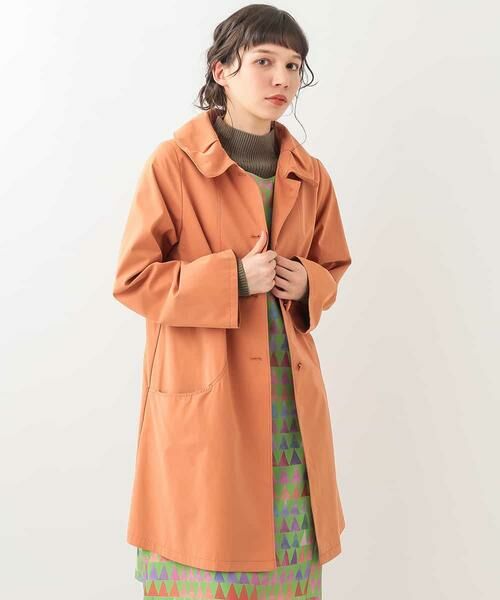 ホコモモラ　オレンジ色コート
