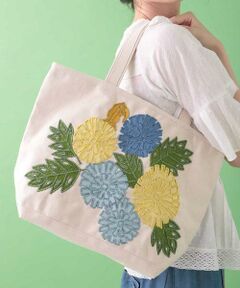 フラワー刺繍コットンバッグ