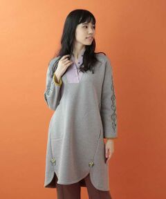 Jocomomola / ホコモモラ ロング・マキシ丈ワンピース | 刺繍デザインスウェットワンピース