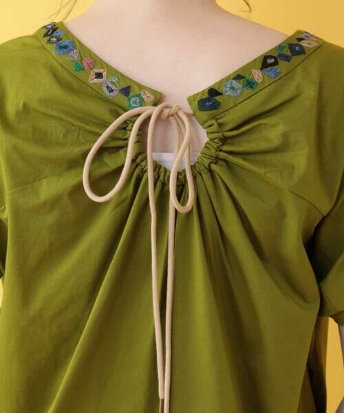 Jocomomola / ホコモモラ カットソー | Reflejo スクエアネック刺繍カットソー | 詳細11