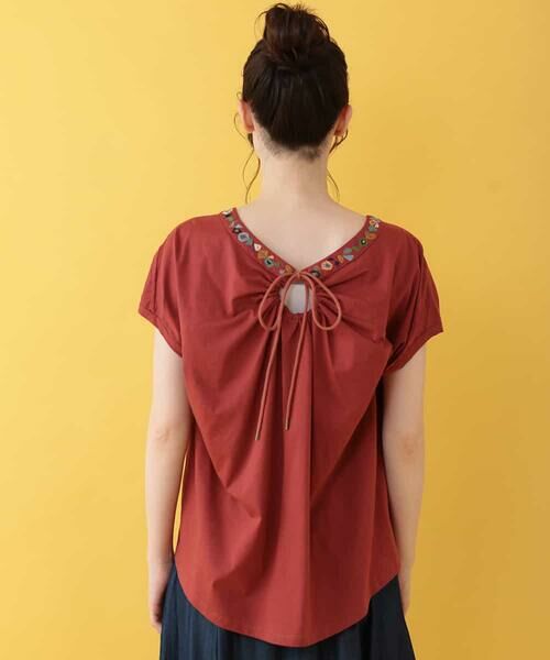 Jocomomola / ホコモモラ カットソー | Reflejo スクエアネック刺繍カットソー | 詳細2