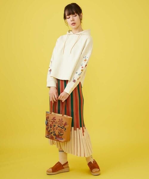 Jocomomola / ホコモモラ パーカー | Amapola シルエットフライスフラワー刺繍パーカー | 詳細17