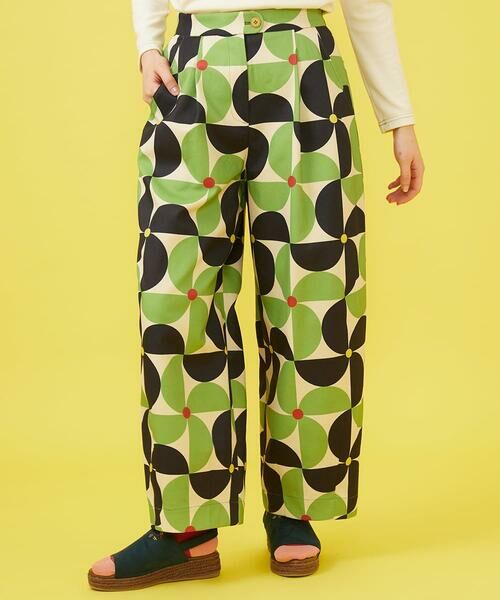 Jocomomola / ホコモモラ その他パンツ | Verde manzana プリントカーブシルエットパンツ | 詳細4