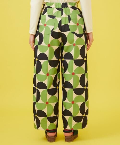 Jocomomola / ホコモモラ その他パンツ | Verde manzana プリントカーブシルエットパンツ | 詳細6
