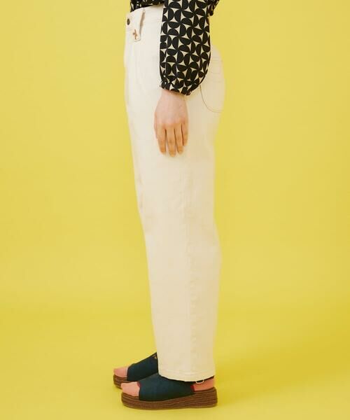 Jocomomola / ホコモモラ チノ・ワークパンツ | 刺繍入りカツラギストレートパンツ | 詳細1