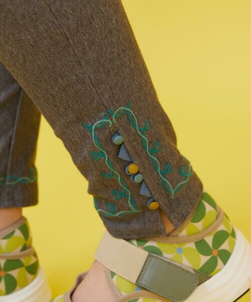Jocomomola / ホコモモラ その他パンツ | Triangulo 刺繍レギンスパンツ | 詳細11