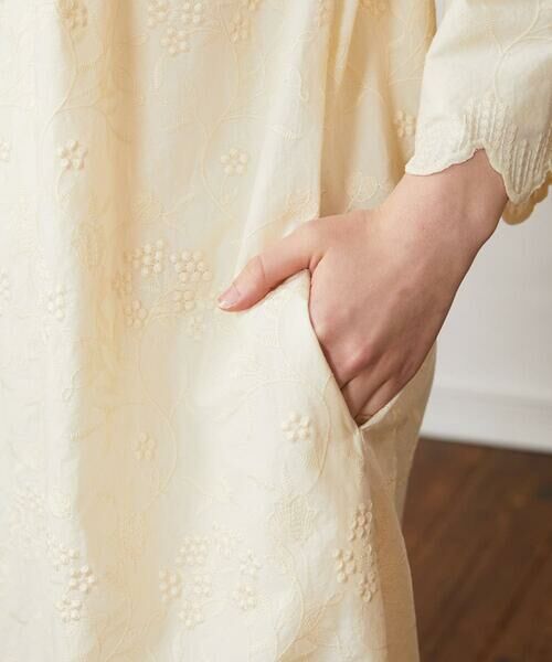 Jocomomola / ホコモモラ ロング・マキシ丈ワンピース | スカラップフラワー総刺繍ワンピース | 詳細6