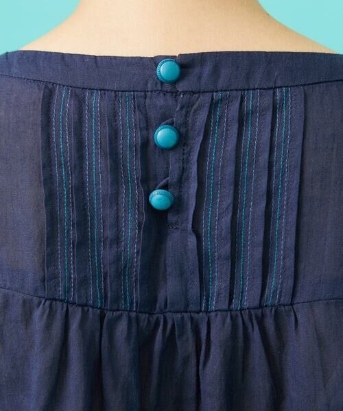 Jocomomola / ホコモモラ シャツ・ブラウス | Temblar 配色ステッチピンタックブラウス | 詳細4