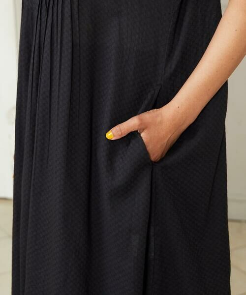 Jocomomola / ホコモモラ ロング・マキシ丈ワンピース | Asistencia a la planta ブロックプリントワンピース | 詳細5