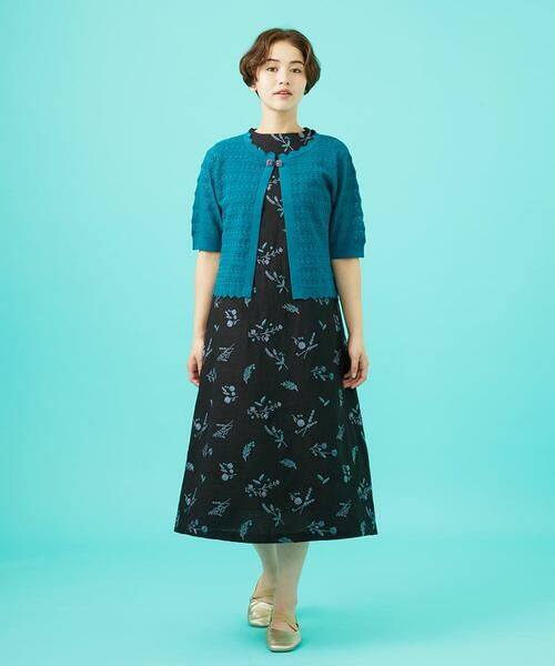 良好★ホコモモラデシビラ 総柄ノースリーブワンピース★　　JOCOMOMOLA/マルチカラー/ベージュ/オフホワイト/綿混/フラッグ/22899-YU0319 JOCOMOMOLA de Sybilla 総柄 ノースリーブワンピース - メルカリ