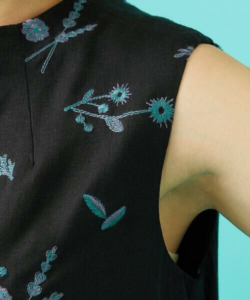 良好★ホコモモラデシビラ 総柄ノースリーブワンピース★　　JOCOMOMOLA/マルチカラー/ベージュ/オフホワイト/綿混/フラッグ/22899-YU0319 JOCOMOMOLA de Sybilla 総柄 ノースリーブワンピース - メルカリ