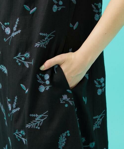 Jocomomola / ホコモモラ ロング・マキシ丈ワンピース | Abundancia de flores フラワー総刺繍ノースリーブワンピース | 詳細5