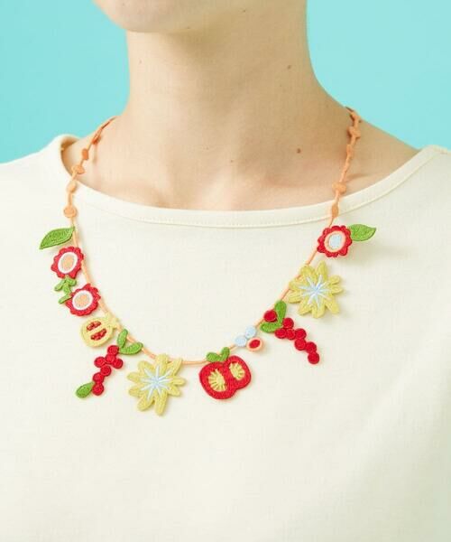 Jocomomola / ホコモモラ カットソー | Cosecha フルーツ刺繍ネックレス付きカットソー | 詳細11