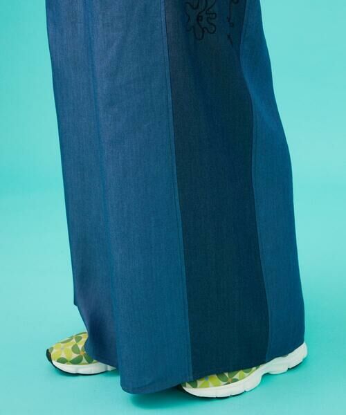 Jocomomola / ホコモモラ その他パンツ | Flor pintada テンセルデニムワイドパンツ | 詳細8