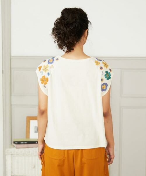 Jocomomola / ホコモモラ カットソー | Escala floral フラワー刺繍パフスリーブTシャツ | 詳細2