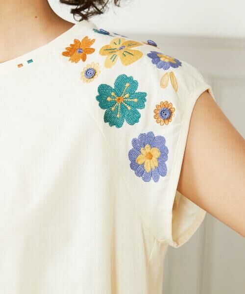 Jocomomola / ホコモモラ カットソー | Escala floral フラワー刺繍パフスリーブTシャツ | 詳細4